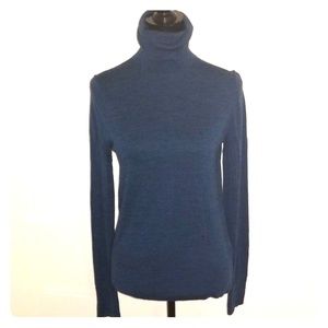 Gap small (tall) blue turtleneck